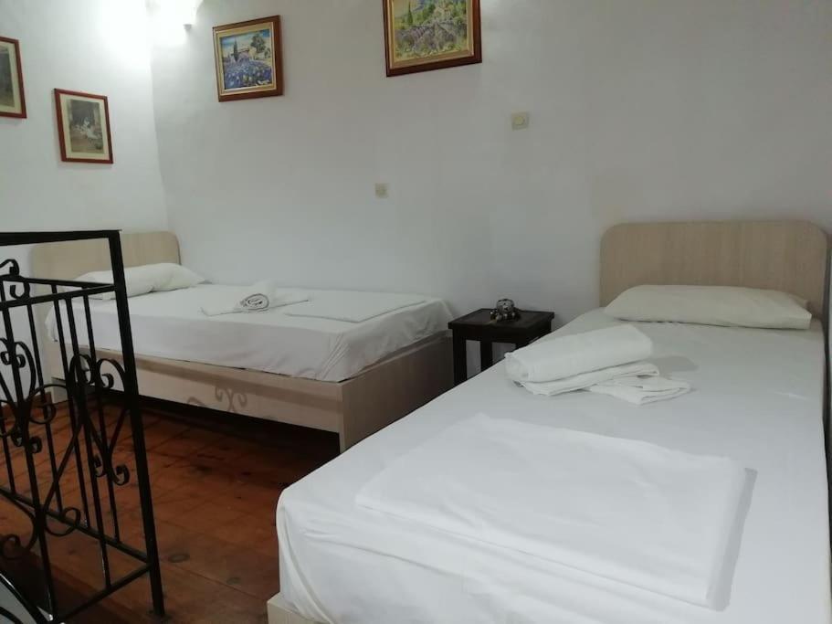 Villa Sofita With Tzakouzi Maroulas Bagian luar foto